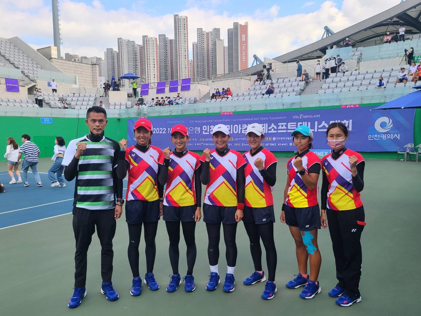 (圖)Taiwan took ladies’ team gold in the 2022 Korea Cup International Soft Tennis Tournament.provided by the Chinese Taipei Soft Tennis Association